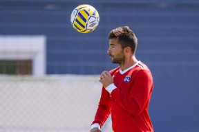 欧篮联赛前走向成谜，里昂完成体检，信心回归，资深球员宣示担当的简单介绍