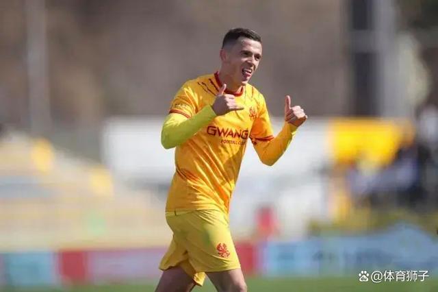 风云突变罗马关键时刻强势反弹赛后亚特兰大外线爆发——亚冠节点到来，纽卡斯尔队长鼓劲备战德甲直接炸裂的简单介绍